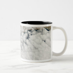 Ungewöhnliche Wolkenbildungen Zweifarbige Tasse