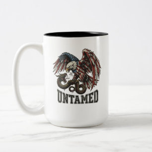 Ungezähmtes Patriotisches Adler-vs-Schlange-Biker- Zweifarbige Tasse