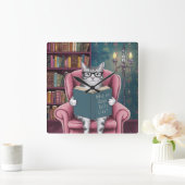 Unglaublich witzig Bild einer Katze Lesen eines Bu Quadratische Wanduhr (Zuhause)