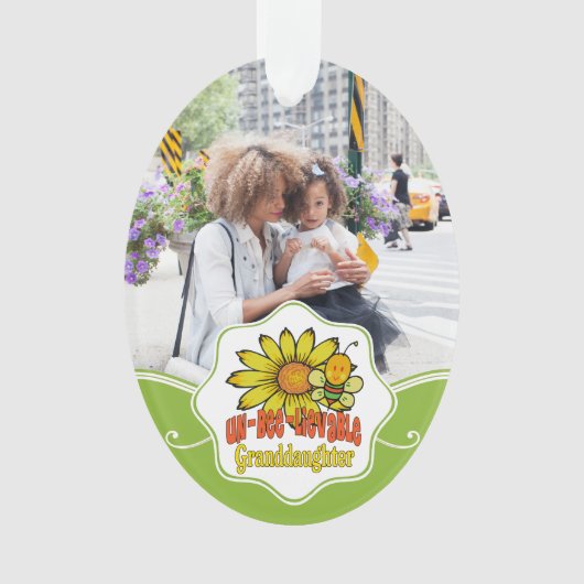 Unglaubliche Enkeltochter Sonnenblumen und Bienen Ornament (Vorderseite)