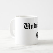 Unglaubliche Tasse mit weißem Milchkaffee (Vorderseite Links)