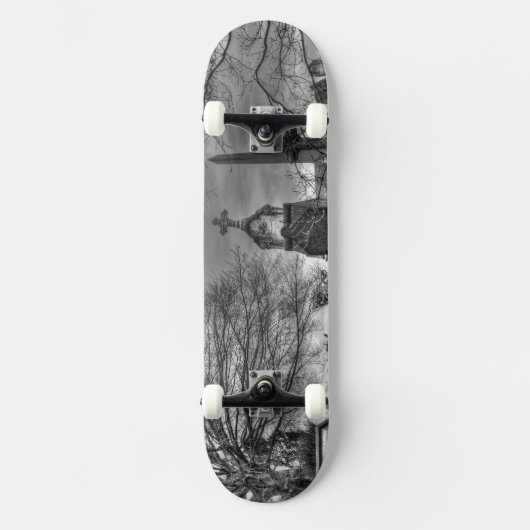 unheimlicher Friedhof Skateboard (Vorderseite)
