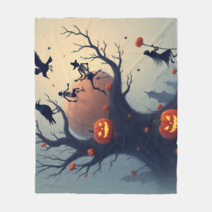 Unheimlicher Halloween-Baum Fleecedecke