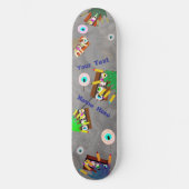 Unheimlicher Zombie mit Süßzahn Skateboard (Vorderseite)