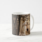 Unheimliches Wolfgesicht im Holz Kaffeetasse (VorderseiteRechts)