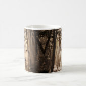 Unheimliches Wolfgesicht im Holz Kaffeetasse (Mittel)