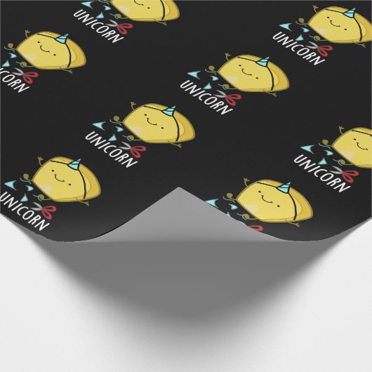 Uni-corn Funny Mais Pun Dark BG Geschenkpapier (Ecke)