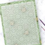 Uni regulierte Retro 60er Green Mitte Jahrhundert  Notizblock<br><div class="desc">Uni Ruled Notepad - Standard Letter Size Pages - 8.5" X 11" Lined with Black Uni Rule Lines on each Page for Easy Writing - One Sided Notebook Paper - Dieses Design bietet einen Retro 60er grün und gelb Blume Mitte des Jahrhunderts Vintag Wallpaper Design.</div>