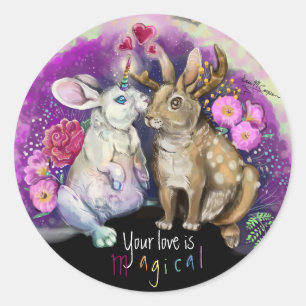 Unibunny küsst Jackalope magische Liebe Runder Aufkleber