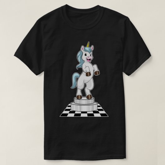 Unicorn am Schach als Schachstück Ritter T-Shirt (Design vorne)