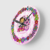 Unicorn and Fairy Whimsical Folk Art Girl's Runde Wanduhr (Winkel)