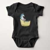 Unicorn Bathe Bathtub Baby Strampler (Vorderseite)