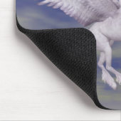 Unicorn fliegen über Regenbogen Träume Fantasiepfe Mousepad (Ecke)