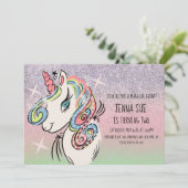 Unicorn Hand Drawn Ombré Rainbow Birthday Einladung (Stehend Vorderseite)