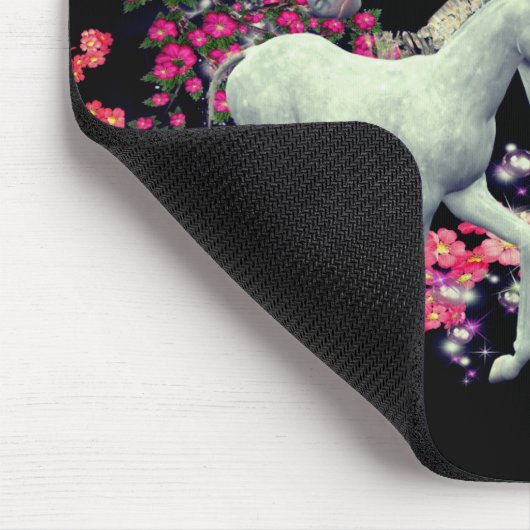 Unicorn Mare Foal Fantasy Art Mousepad (Ecke)