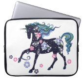 Unicorn mit den Blumen, dunkelblau Laptopschutzhülle (Vorderseite)