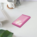 Unicorn, niedliches Mädchen Tri-fold Geldbeutel<br><div class="desc">Rosa Hintergrund mit niedlichem Einhornkopf. Das Einhorn in Weiß und Weich in Rosa. Personalisieren und einen Namen hinzufügen.</div>