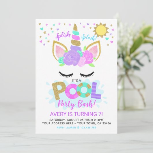 Unicorn Pool Party Einladung (Stehend Vorderseite)