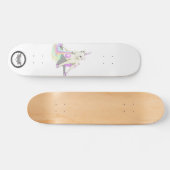 Unicorn puffernder Regenbogen lila Sterne Skateboard (Horizontal)