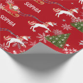 Unicorn Pulling Santa's Sleigh Snow Personalized Geschenkpapier (Ecke)