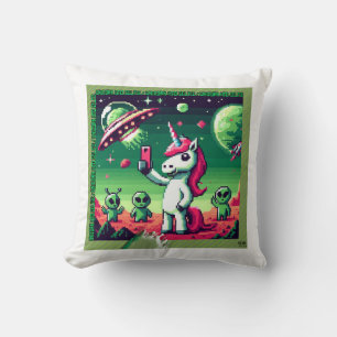 Unicorn UFO Selfie: Square Land (Pixel Art) #1 Kissen