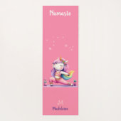 Unicorn Yoga Pose Yogi Pink Lila Name Monogramm Yogamatte (Rückseite)