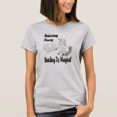 Unicorns Know Reading is Magical - Basic T-Shirt - (Vorderseite)