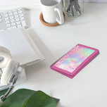 Unicorrosa Name des lila Glitzer Tri-fold Geldbeutel<br><div class="desc">Ein holografischer,  rätselhafter Hintergrund,  rosa,  lila und Rose Gold. Dekoriert mit rosa Imitaten Glitzer Staub und Regenbogenfarben eingetaucht. Personalisieren Sie Ihren Namen und fügen Sie ihn hinzu. Der Name wird mit einem handgeschriebenen Stilskript geschrieben.</div>