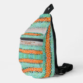 Unique Colorful Triangle Pattern & Quotes Crossbody Bag (Rechte Ecke)