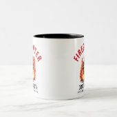 Unique Firefighter or Fireman on Fire Rescue Zweifarbige Tasse (Mittel)