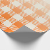 Unique Orange & Cream Peek-A-Boo Buffalo Plaid Geschenkpapier (Ecke)