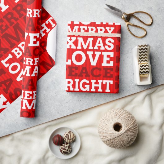 Unique Red Non-Traditional Merry Christmas Script Geschenkpapier (Kunsthandwerk)