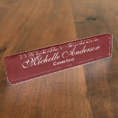 Unique Red Script Consultant Namplate Namensplakette (Seite)