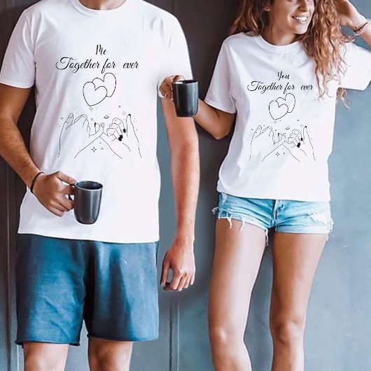 Unisex for couples to celebrate Valentine´s day. T-Shirt