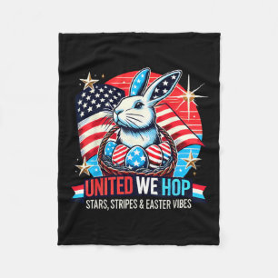 United We Hop - Patriotic Oaster Bunny Usa Pride Fleecedecke