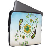 Unity Blossom – Friedliche grün-gelbe Harmonie Laptopschutzhülle (Vorne Rechts)
