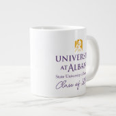 Universität Albany - Iconic-Logo Jumbo-Tasse (Vorderseite Rechts)