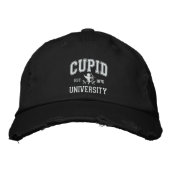 Universität Cupid Bestickte Baseballkappe (Vorderseite)