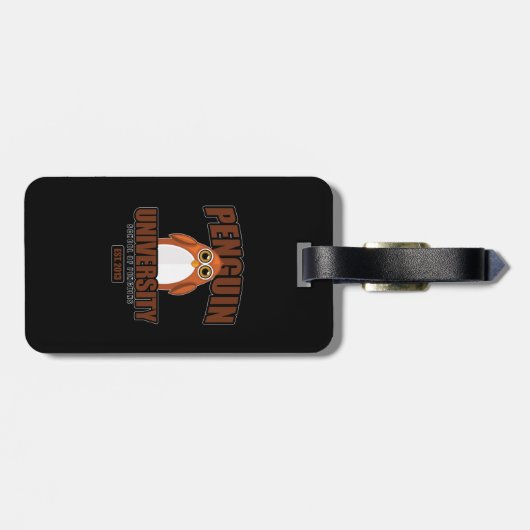 Universität Pinguin - Brown Gepäckanhänger (Rückseite horizontal)