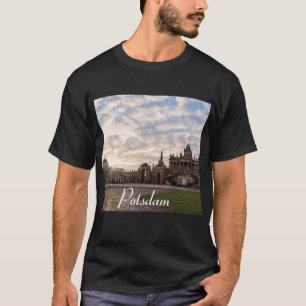 Universität Potsdam bei Sonnenuntergang in Deutsch T-Shirt