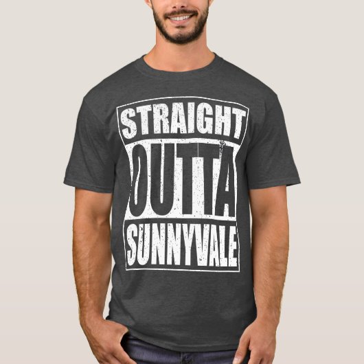 Unmittelbar am Outta Sunnyvale Trailer Park Campin T-Shirt (Vorderseite)
