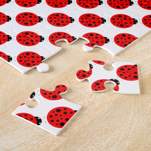 Unmögliches Ladybug-Muster frustriert Puzzle (Seite)