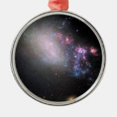 Unregelmäßige Galaxy Ngc 4485 Ornament Aus Metall (Vorne)