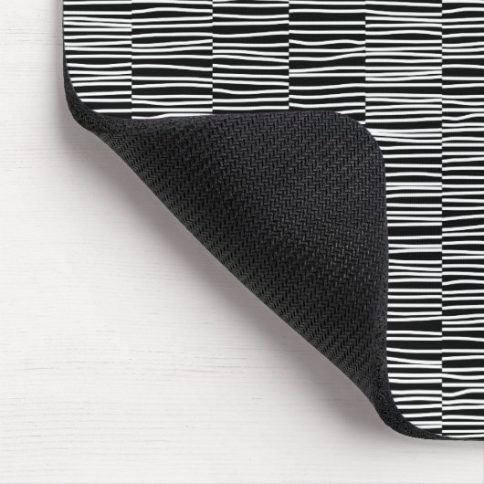 Unregelmäßige Linien - weiß auf schwarz Mousepad (Ecke)