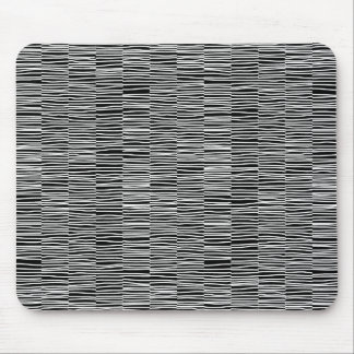 Unregelmäßige Linien - weiß auf schwarz Mousepad