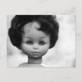 Unscharfes Puppenportrait - 'Träume ich?' Postkarte