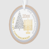 Unser 1. Chrismukkah Chic Keepake Holiday Foto Ornament (Vorderseite)