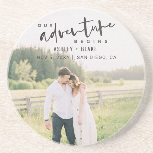 Unser Abenteuer beginnt Skript-Foto Save the Date Getränkeuntersetzer (Vorne)