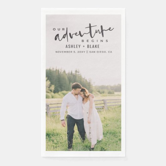 Unser Abenteuer beginnt Skript-Foto Save the Date Serviette (Vorderseite)