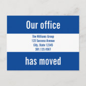 Unser Büro hat die blaue und weiße Ankündigung ver (Vorderseite)
